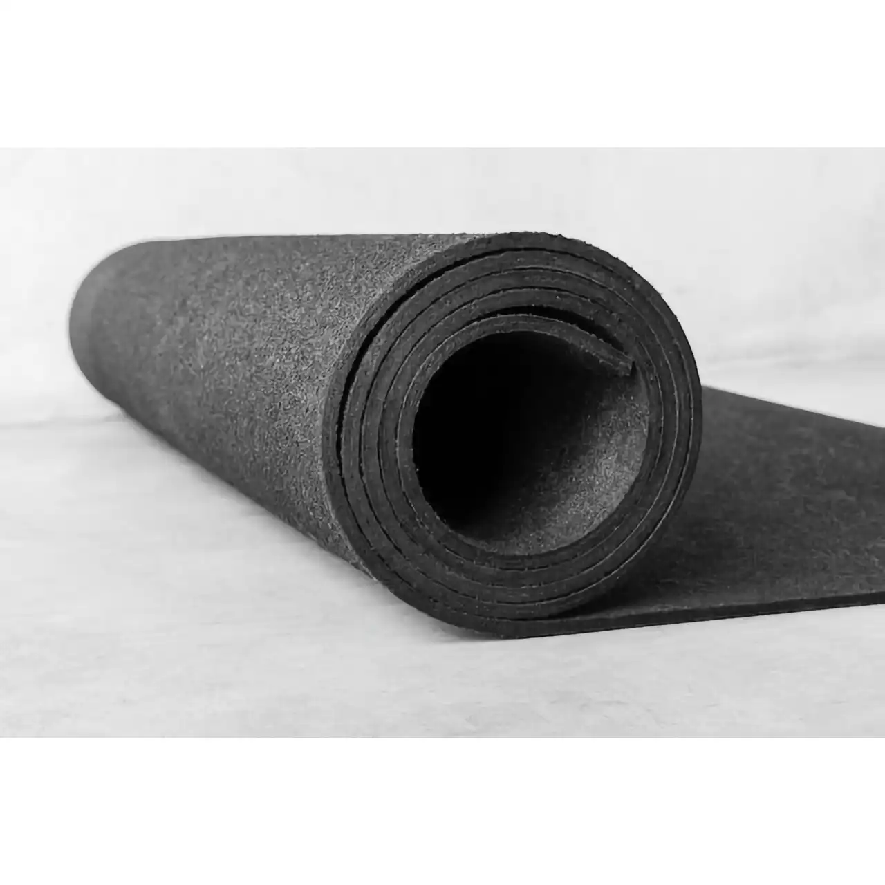 FitMat Gumirana podloga Max Protect v roli - rola - črna - 1,2 m x 10 m - 44 mm debeline